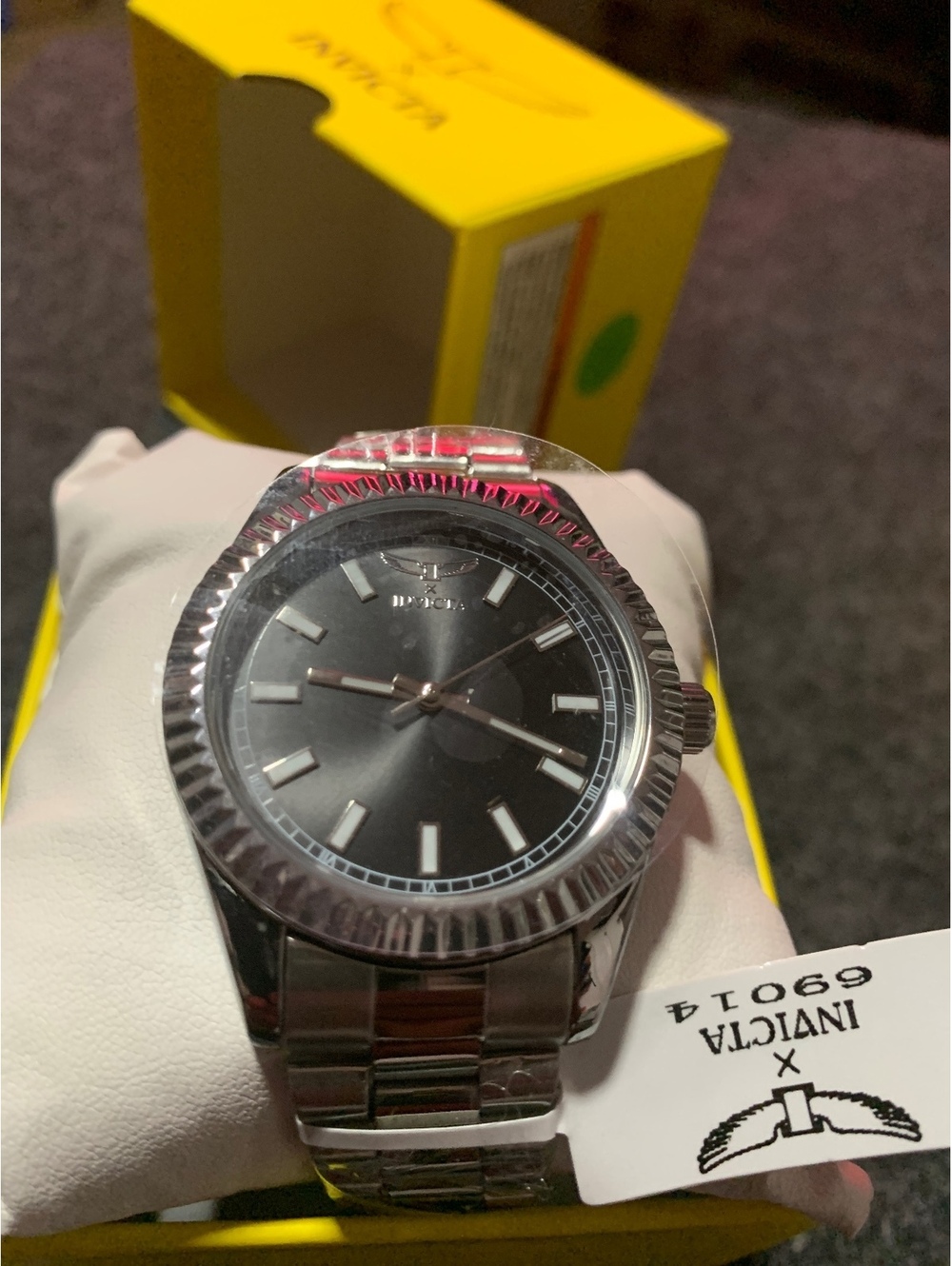 Invicta specialty men’s quartz watch 40mm